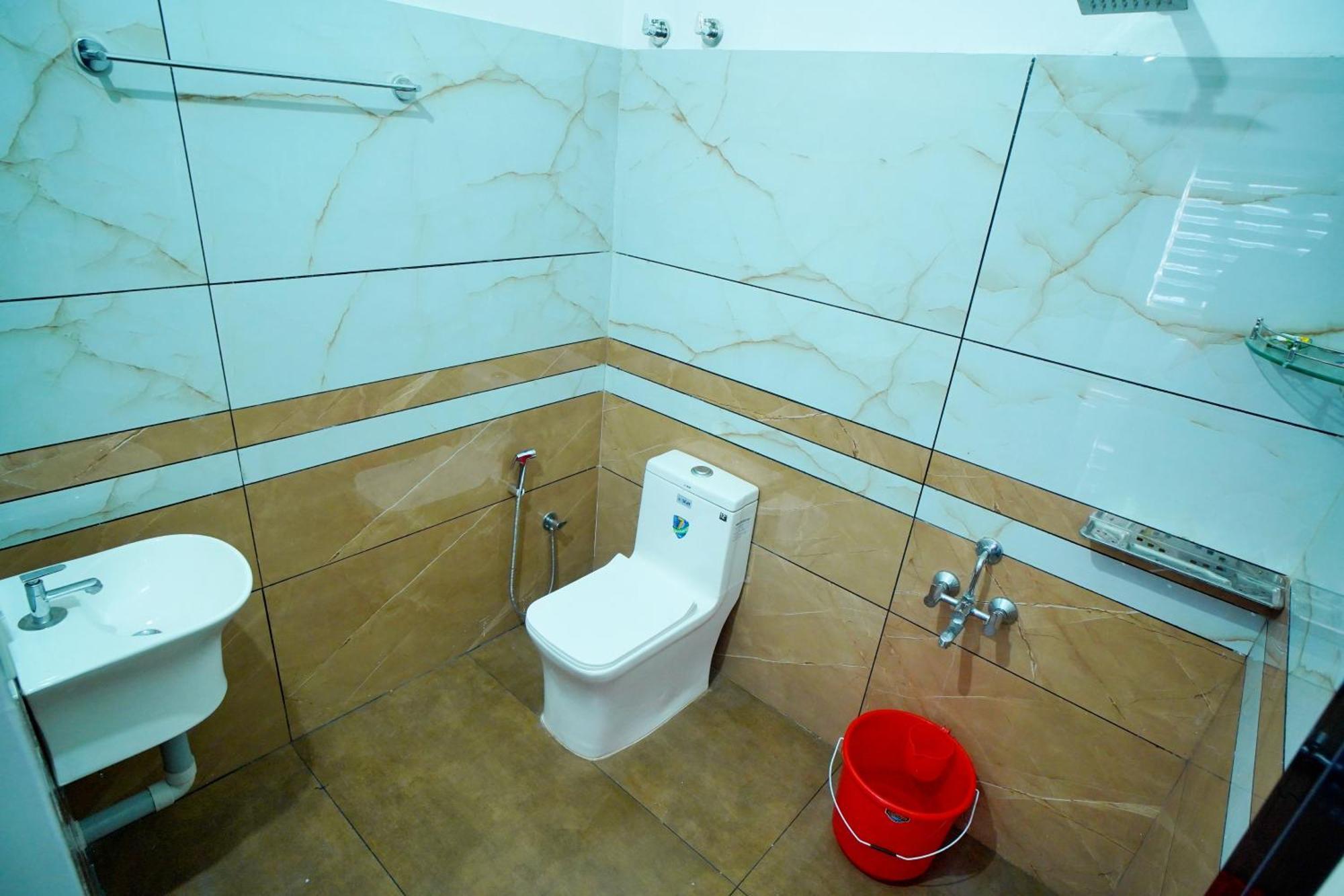 טקאדי Vaishnavam Double Bedroom Villa מראה חיצוני תמונה