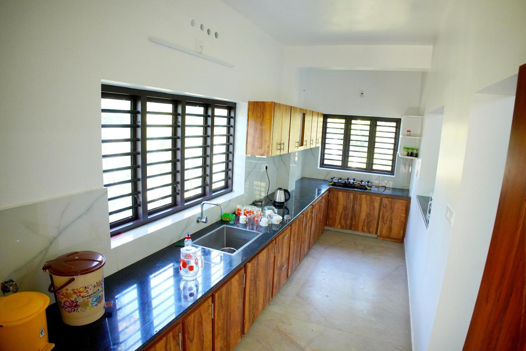 טקאדי Vaishnavam Double Bedroom Villa מראה חיצוני תמונה